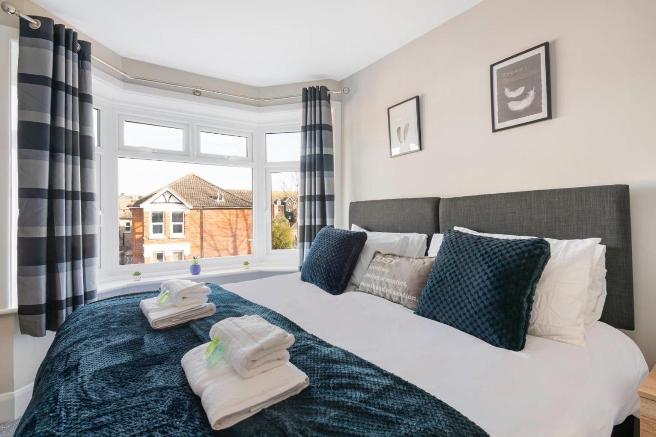 Spacious 3 Bed House, Netflix, Garden, Parking Southampton Exteriör bild