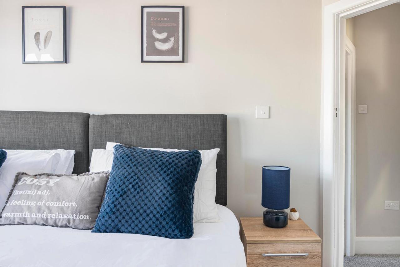 Spacious 3 Bed House, Netflix, Garden, Parking Southampton Exteriör bild