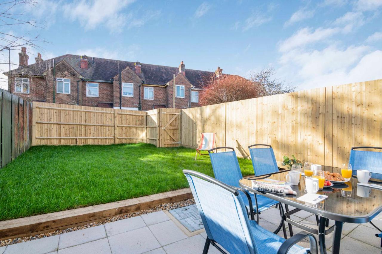 Spacious 3 Bed House, Netflix, Garden, Parking Southampton Exteriör bild